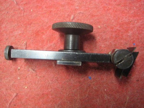 Hola, un amigo quiere vender dos diopter, para rifles de avancarga, por 50 euros por unidad, más gastos 12
