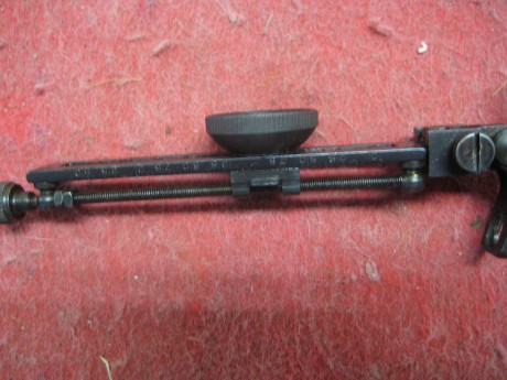 Hola, un amigo quiere vender dos diopter, para rifles de avancarga, por 50 euros por unidad, más gastos 10