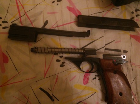 vendo astra ts-22 muy buen aspecto tanto de mecánica como de pavon, gatillo afinado a 1 kg solo tiene 00