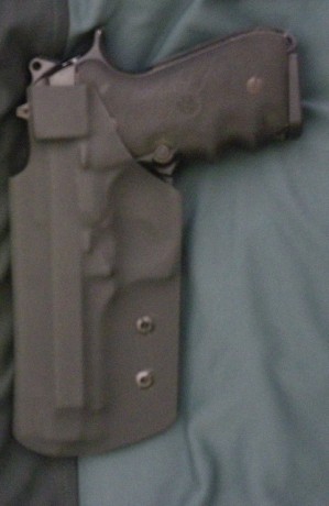 Me han dejado colgada esta funda, es una funda de kydex para beretta 92, nueva a estrenar.

30 euros portes 00