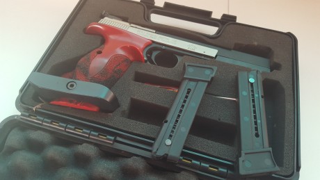 Se vende hammerli x-esse 22lr muy nueva (de un amigo) 350€ portes incluidos, cacha talla M 01
