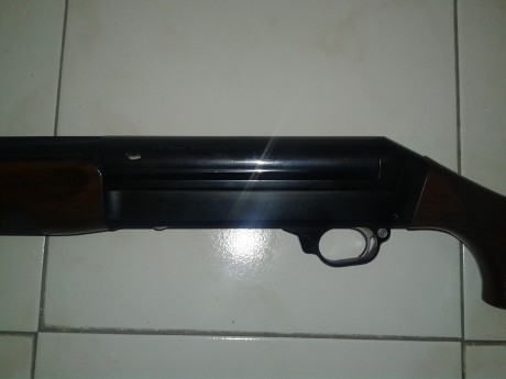 Se vende repetidora benelli 121 sl, super ligera.Cañon de 61 cm y 3 ***.
Tiene cubre roscas y 3 choques 10