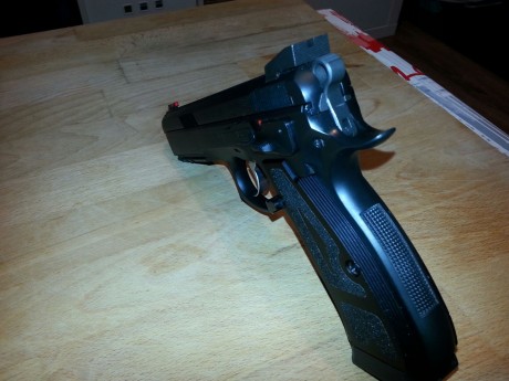 Vendo Cz sp-01 shadow con cañon de 5 pulgadas comprada hace 4 meses y usada solo en tres tiradas.
Se incluyen 02