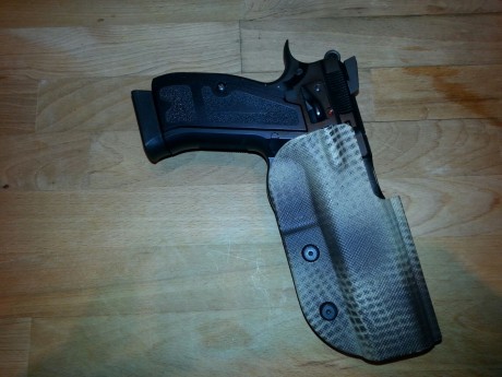 Vendo Cz sp-01 shadow con cañon de 5 pulgadas comprada hace 4 meses y usada solo en tres tiradas.
Se incluyen 12