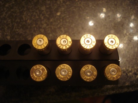 Muy buenas,

Vendidas vainas marca RWS del calibre .222 Rem. con 1 tiro y pasadas por Tumbler a 16 céntimos 01