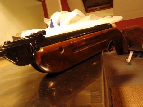 Vendo walther lg53 funcionando perfectamente y en buen estado tanto de pavòn como de madera
precio 195 20