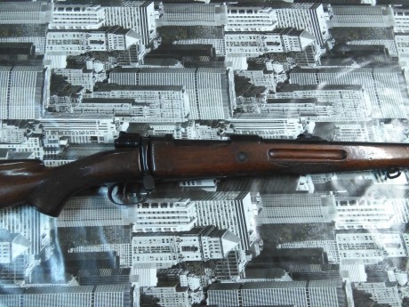 Hola. Se vende Santa Barbara, Coruña A, cal. 308, madera regular, metales perfectos. 350€.
Esta en Madrid 10