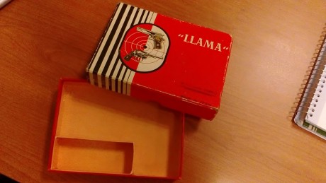 Buenas ,
 Vendo esta antigua caja de pistola LLAMA del 9c , en muy buen estado.
 Precio ....... QUEDA 01