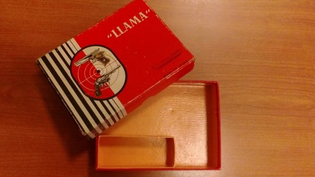 Buenas ,
 Vendo esta antigua caja de pistola LLAMA del 9c , en muy buen estado.
 Precio ....... QUEDA 00