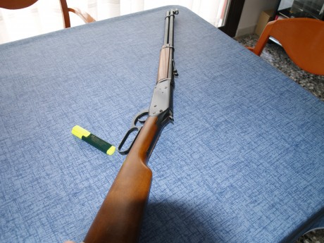 Vendo por ultima vez un Winchester  30-30 modelo Ranger, 400€ y doy 100 vainas 100 puntas y sus dais de 00
