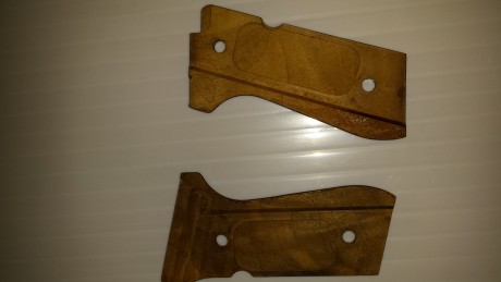 Hola, busco las cachas originales de la Beretta 92FS, las de plástico. Realmente solo necesito la derecha 110