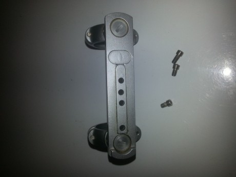 Montura con anillas incorporaradas de 30mm para instalar visor en revolver S&W 686, viene con tornillos, 20