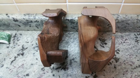 Buenas tardes foreros vendos 2 cachas:
Una Morini para pistola libre talla XL por 130€
Una cacha para 21