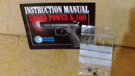 Buenas, 
  Vendo un manual de instrucciones original y dos muelles del mecanismo de una Pistola Grand 00