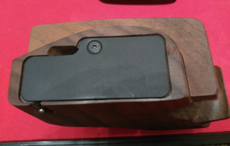 Buenos días, como pongo en el asunto. Vendo esta cacha por ser grande para mi mano, necesito una "S" 10