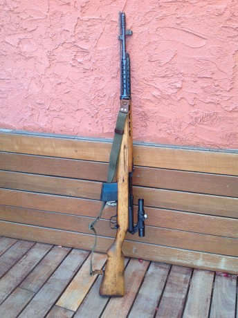 Buenos días.

Vendo o cambio mi Tokarev SVT40. Prácticamente no lo he usado, habré disparado con el unos 02