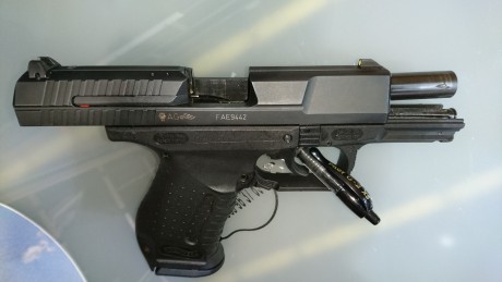 Hola, vendo pistola Walther P99 con maletin original y 2 cargadores en muy buen estado. Mi nombre es Antonio, 00