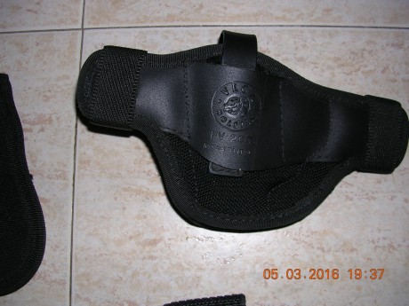 Un amigo de mi Club me ha dicho que ponga a la venta todo este material, está sin estrenar, la funda del 02