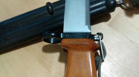 Vendo bayoneta AKM Type II, muy buen estado, corta cables. Precio 30 euros. Gastos de envío por parte 00