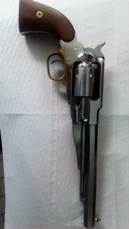 Pongo a la venta mi Pietta Inox del calibre 44. Como se ve a penas tiene uso. El disparador me lo afinaron 01