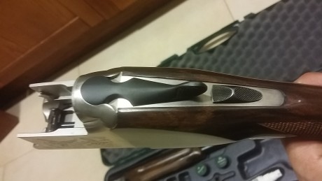 Vendo escopeta superpuesta franchi falconet HT. 
Caracteristicas principales.
Madera woodtech
Bascula 00
