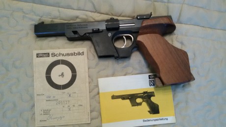 PISTOLA WALTHER  GSP,  CON  2 CARROS,  DE  22mm  y  32mm   y  4 cargadores
Maletín original y prueba de 00