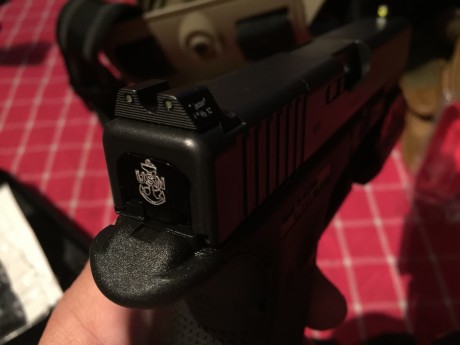 Hola
Vendo Glock 17 de 4 generación en estado impecable, como nueva, la vendo por no usar, único dueño 10