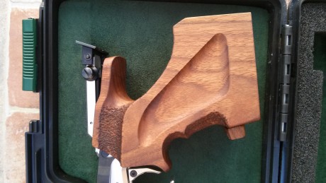 Debido a una lesión, pongo a la venta mi steyr lp2. He comprado una lp2 compact (mas ligera de peso) a 31