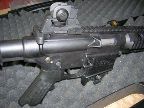 Hola a todos.
Vendo mi carabina Smith & Wesson MP-15 en calibre .22 lr.
Esta estupenda y funciona 21
