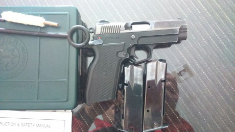 "Se vende pistola firestar plus 9mm, compacta, muy buen estado con caja y todos los accesorios, dos 00