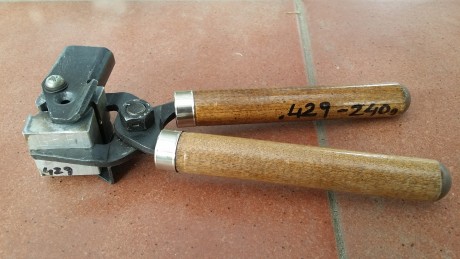 Pues eso. Marca Lee. Está usada pero en perfecto estado.
Precio 45 euros puesta en destino.
Interesados: 02