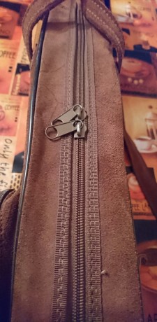 Funda sin uso, de 1,10 de larga X 30 Cm de alta para rifle con visor grande, coge perfectamente, valida 01