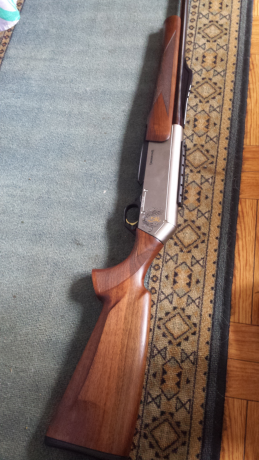 Se vende browning long track hunter calibre 338.esta sin estrenar.demostrable.envio mas fotos a los interesados.precio 01