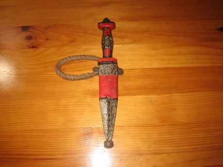 Hola. Piel de camello y culebra. Sin estrenar. 25€ portes incluidos península. Está en Asturias 02