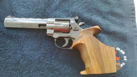 Vendo Revolver Weihrauch Target Trophy 32WC,  un magnifico fierro para hacer dieces en fuego central producto 00