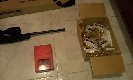 Vendo Monotiro Bergara BA13 en calibre 6,5x57r el rifle tiene un año con muy pocos disparos solo he cazado 00