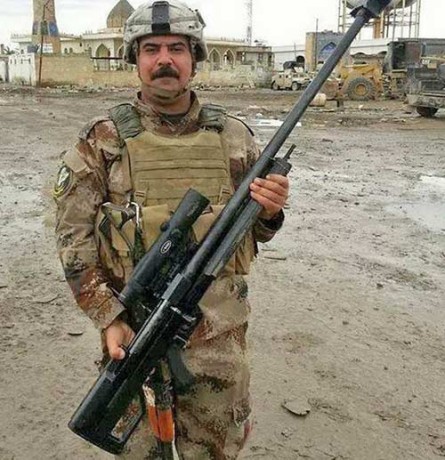 Abu Tahsin, se unió en mayo de 2015 a las Unidades de Movilización Popular, una milicia chií iraquí, con 20