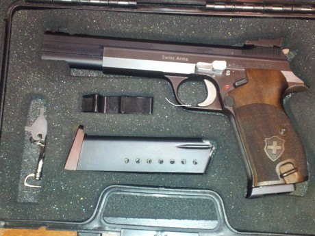  Vendo esta SWISS ARMS SIG P210-5 LS  HEAVY FRAME de 6" posiblemente la mejor pistola en calibre 00
