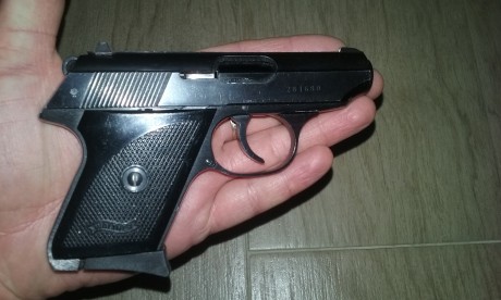 Posiblemente el mejor arma en calibre 22lr. 
Doble y simple acción. Muy poco común.  Buen estado. Envio 01