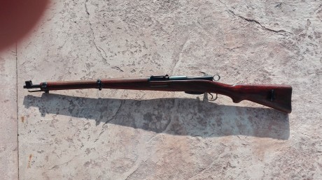 Se vende schmidt rubin K31, maderas para resturar, metales en buen estado, tiene la famosa etiqueta. 350€
Esta 100