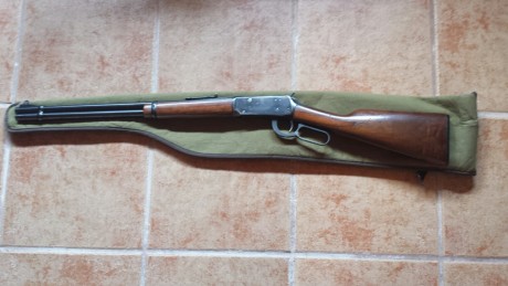 Lo primero saludos a todos.

Vendo un Winchester 30-30. Incluyo funda. Esta guiado en D. Se encuentra 01