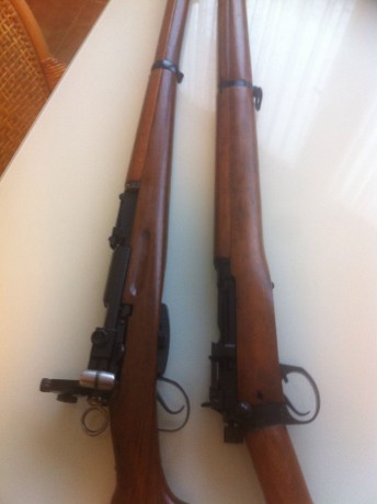 Vaciando el armero.

Armas en perfecto estado de maderas y aceros. Impecables 

El k 31 se entrega sin 11