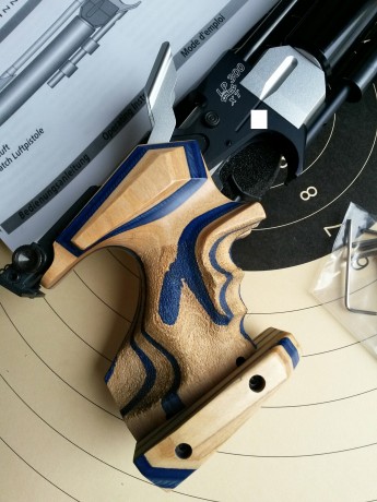 Vendo en impecable estado, pistola para la modalidad de aire comprimido 10m., del conocido fabricante 01