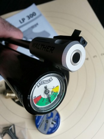 Vendo en impecable estado, pistola para la modalidad de aire comprimido 10m., del conocido fabricante 22