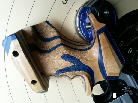 Vendo en impecable estado, pistola para la modalidad de aire comprimido 10m., del conocido fabricante 20