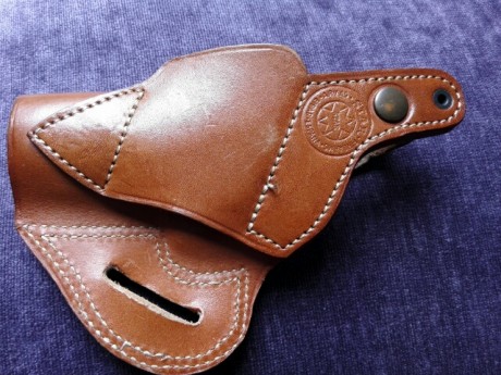 Se vende funda de piel original Star para modelo Firestar.

15 euros mas envio.

Esta impoluta. 00