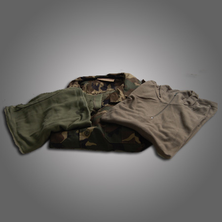 Estimados usuarios,

Ya vamos recibiendo los regalos que los patrocinadores de la Quedada armas.es 2010, 100