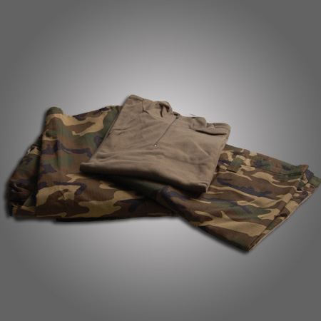 Estimados usuarios,

Ya vamos recibiendo los regalos que los patrocinadores de la Quedada armas.es 2010, 111