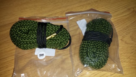 Hola Compañeros.
Tengo unos limpiadores de cañon "Boresnake" NUEVOS para vender.

Tengo dos 02
