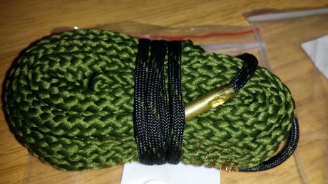 Hola Compañeros.
Tengo unos limpiadores de cañon "Boresnake" NUEVOS para vender.

Tengo dos 01